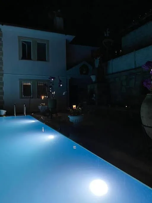 Gemuetliche Villa Mit Pool, Extravagant, Luxurioes Ula
